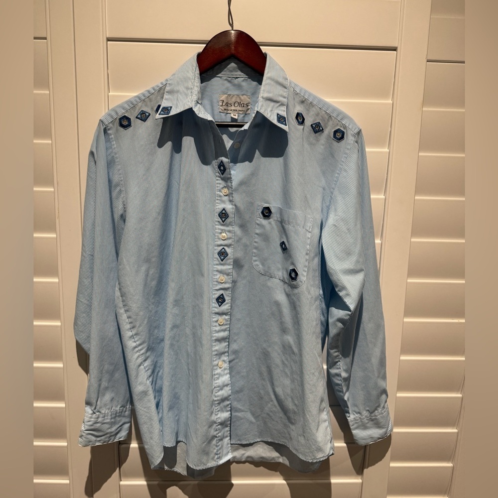Las Olas, Vintage Shirt M, Embroidery Stripes.